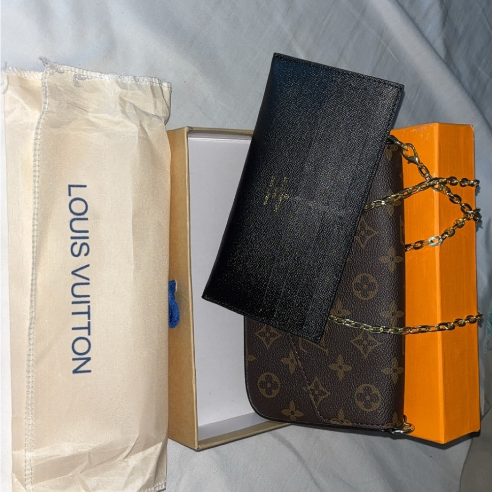 Louis Vuitton Brown Monogram Clutch - Picture 2 of 3